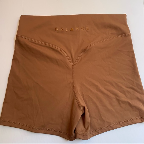 BALANCE / VITALITY • The Cloud Short Nutmeg Medium - Picture 5 of 6